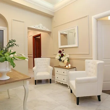 Guest house Daplace - Arena House 2*