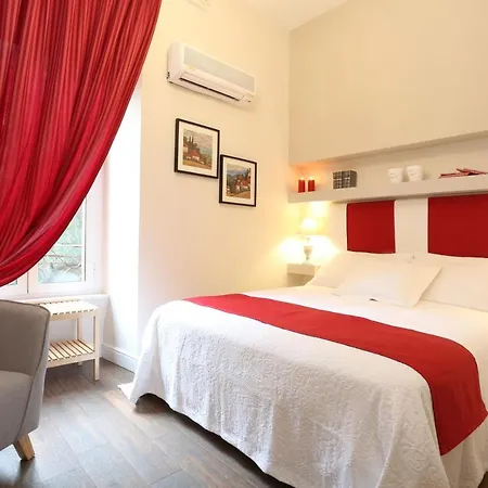 Daplace - Arena House Guest house