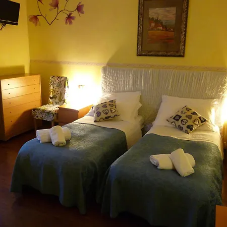 Guest house Daplace - Arena House 2*