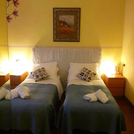 Daplace - Arena House Guest house
