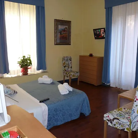 Guest house Daplace - Arena House 2*